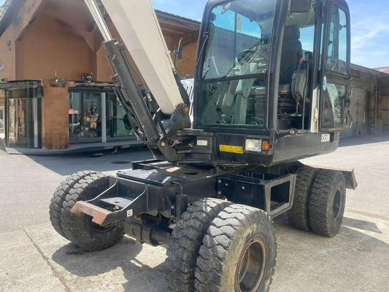 Bobcat E55W - Bager na kotačima: slika Bobcat E55W - Bager na kotačima Bobcat E55W - Bager na kotačima: slika Bobcat E55W - Bager na kotačima