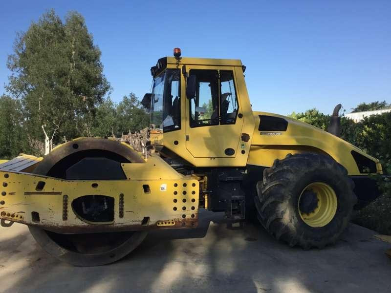 Bomag BW 226 DI-4 BVC - Kombinirani valjak: slika Bomag BW 226 DI-4 BVC - Kombinirani valjak Bomag BW 226 DI-4 BVC - Kombinirani valjak: slika Bomag BW 226 DI-4 BVC - Kombinirani valjak