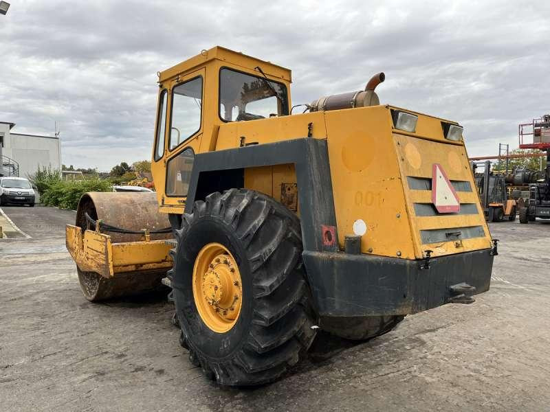 Bomag BW213D - Kombinirani valjak: slika Bomag BW213D - Kombinirani valjak Bomag BW213D - Kombinirani valjak: slika Bomag BW213D - Kombinirani valjak