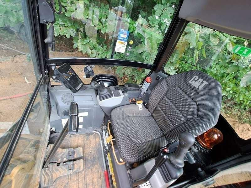 Caterpillar 302 - Mini bager: slika Caterpillar 302 - Mini bager Caterpillar 302 - Mini bager: slika Caterpillar 302 - Mini bager