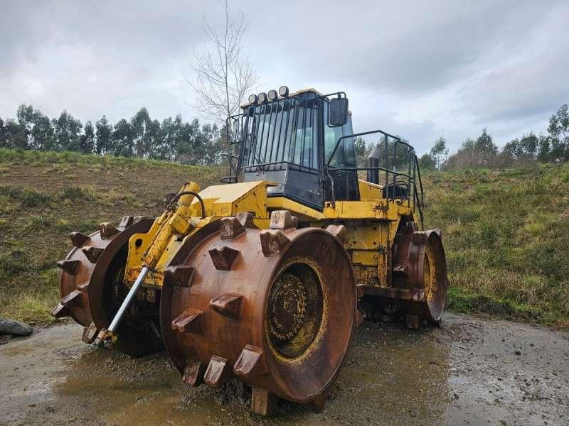 Caterpillar 826GII - Kompaktor: slika Caterpillar 826GII - Kompaktor Caterpillar 826GII - Kompaktor: slika Caterpillar 826GII - Kompaktor