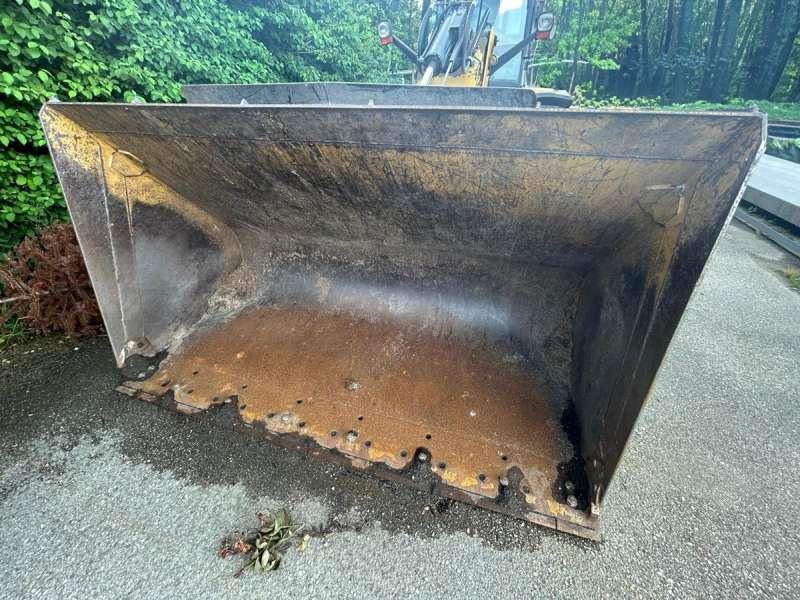 Zakup Caterpillar 924G Caterpillar 924G: slika Zakup Caterpillar 924G Caterpillar 924G