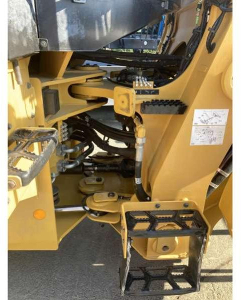 Caterpillar 926M - Utovarivač na kotačima: slika Caterpillar 926M - Utovarivač na kotačima Caterpillar 926M - Utovarivač na kotačima: slika Caterpillar 926M - Utovarivač na kotačima