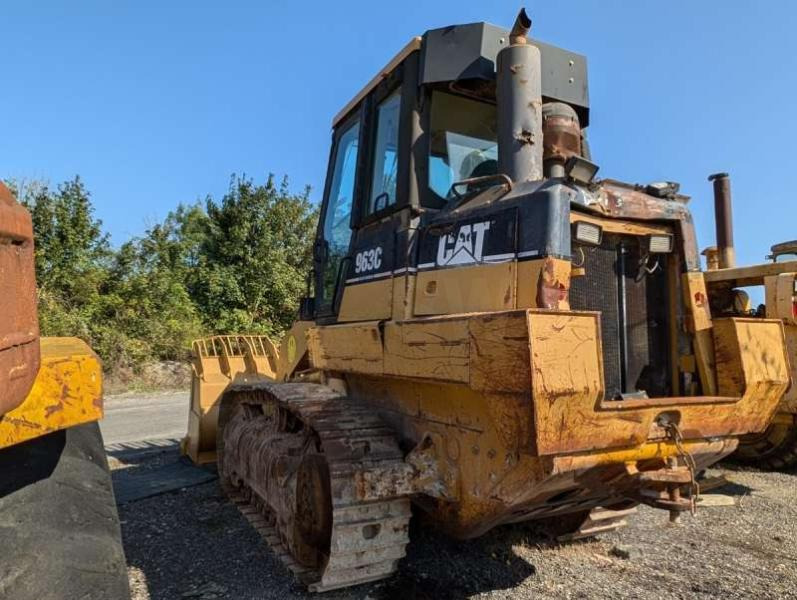 Caterpillar 963C - POUR PIECES - Utovarivač gusjeničar: slika Caterpillar 963C - POUR PIECES - Utovarivač gusjeničar Caterpillar 963C - POUR PIECES - Utovarivač gusjeničar: slika Caterpillar 963C - POUR PIECES - Utovarivač gusjeničar