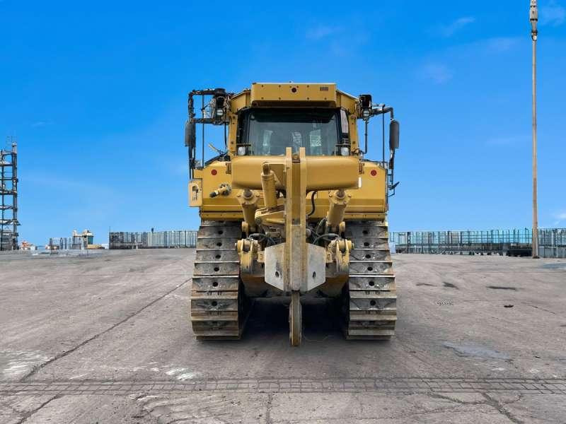 Caterpillar D8T - Buldožer: slika Caterpillar D8T - Buldožer Caterpillar D8T - Buldožer: slika Caterpillar D8T - Buldožer