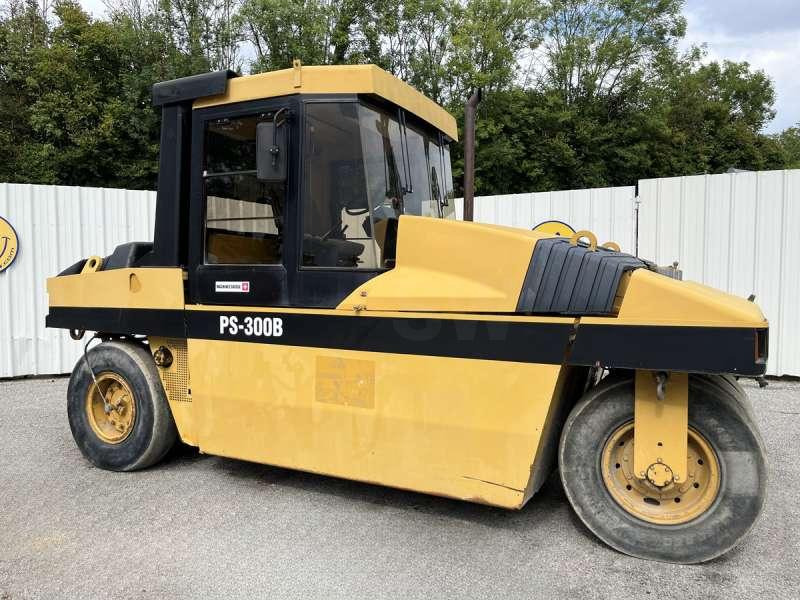Caterpillar PS300B - Pneumatski valjak: slika Caterpillar PS300B - Pneumatski valjak Caterpillar PS300B - Pneumatski valjak: slika Caterpillar PS300B - Pneumatski valjak