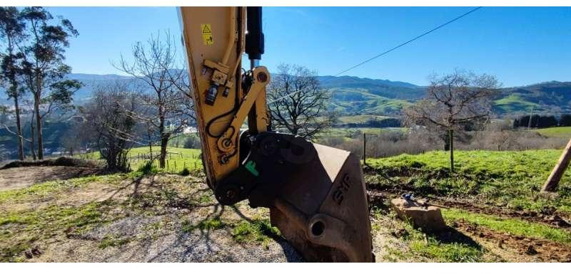 Caterpillar Pelle sur Chenilles 320E LRR - Bager gusjeničar: slika Caterpillar Pelle sur Chenilles 320E LRR - Bager gusjeničar Caterpillar Pelle sur Chenilles 320E LRR - Bager gusjeničar: slika Caterpillar Pelle sur Chenilles 320E LRR - Bager gusjeničar