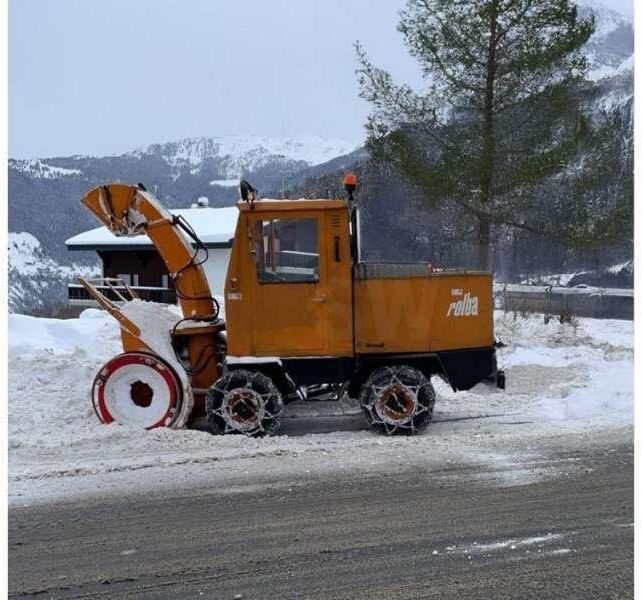 Rolba R200 - Drugi strojevi: slika Rolba R200 - Drugi strojevi Rolba R200 - Drugi strojevi: slika Rolba R200 - Drugi strojevi