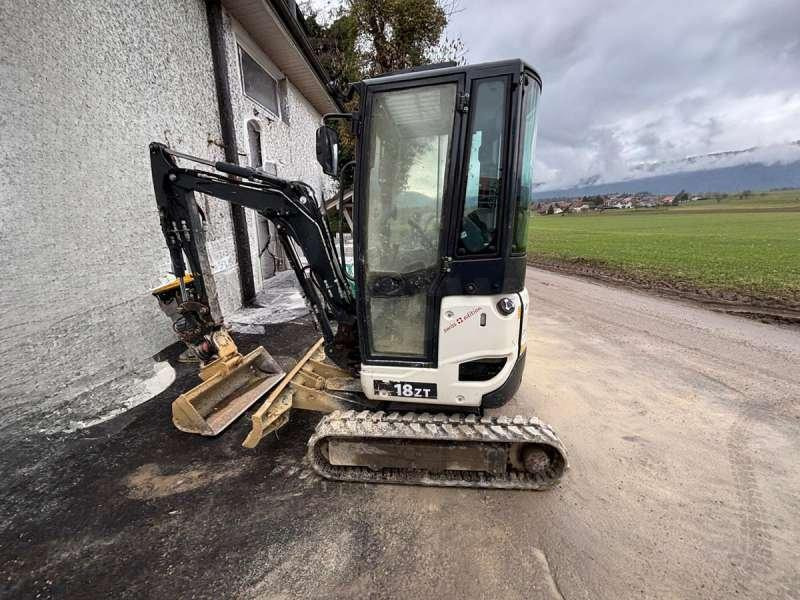 Eurocomach 18ZT - Mini bager: slika Eurocomach 18ZT - Mini bager Eurocomach 18ZT - Mini bager: slika Eurocomach 18ZT - Mini bager