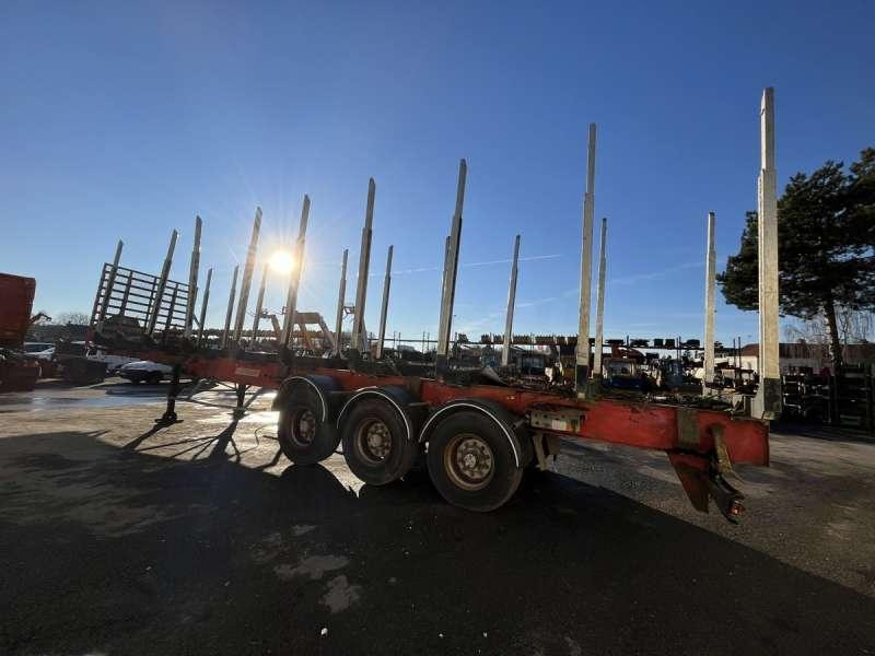 Fruehauf GRUMIERE 3 ESSIEUX - Šumarska poluprikolica: slika Fruehauf GRUMIERE 3 ESSIEUX - Šumarska poluprikolica Fruehauf GRUMIERE 3 ESSIEUX - Šumarska poluprikolica: slika Fruehauf GRUMIERE 3 ESSIEUX - Šumarska poluprikolica