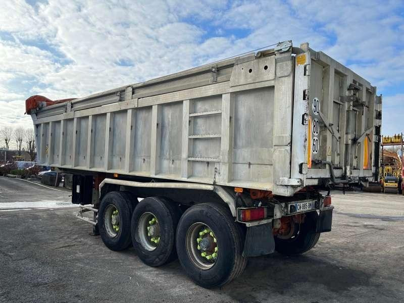 General Trailers 3 ESSIEUX - Kiper poluprikolica: slika General Trailers 3 ESSIEUX - Kiper poluprikolica General Trailers 3 ESSIEUX - Kiper poluprikolica: slika General Trailers 3 ESSIEUX - Kiper poluprikolica