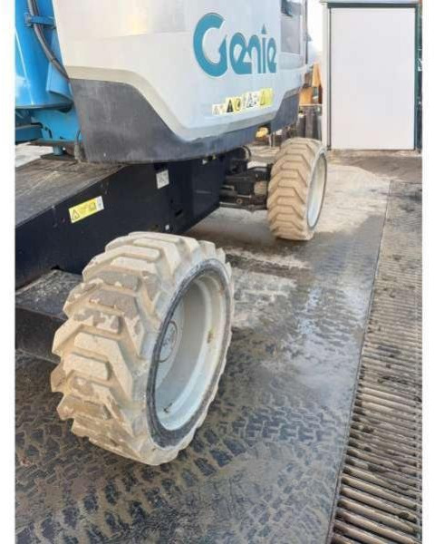 Genie Z60/37 FE HYBRID - Platforma za podizanje stupa u okomitom položaju: slika Genie Z60/37 FE HYBRID - Platforma za podizanje stupa u okomitom položaju Genie Z60/37 FE HYBRID - Platforma za podizanje stupa u okomitom položaju: slika Genie Z60/37 FE HYBRID - Platforma za podizanje stupa u okomitom položaju