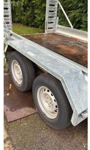 Auto prikolica HUBIERE 2 ESSIEUX: slika Auto prikolica HUBIERE 2 ESSIEUX