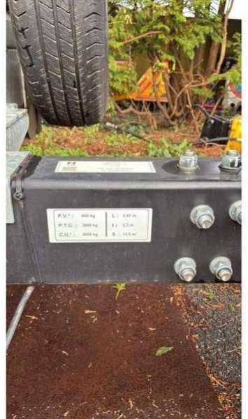 Auto prikolica HUBIERE 2 ESSIEUX: slika Auto prikolica HUBIERE 2 ESSIEUX