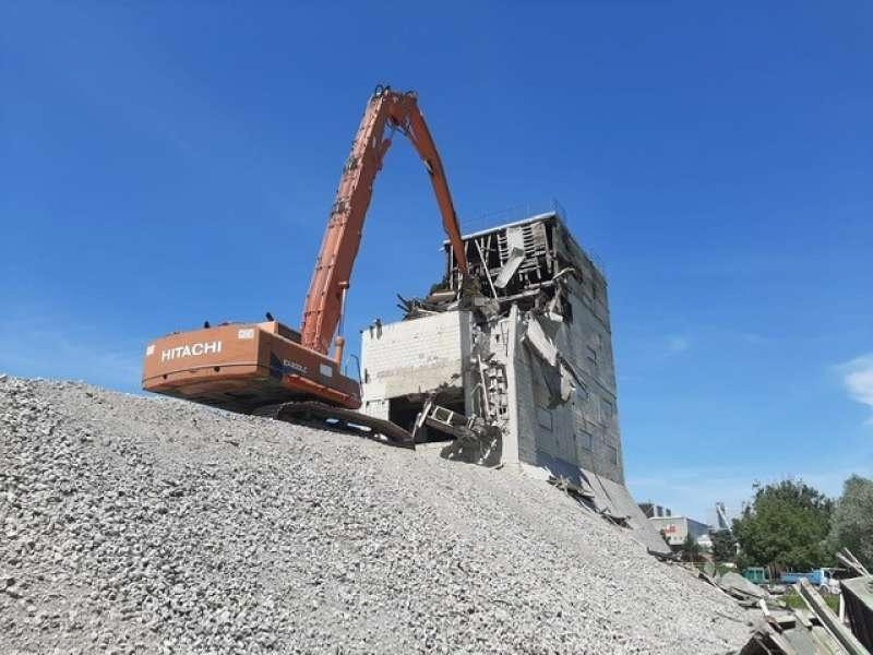 Hitachi EX400LC - Bager za rušenje: slika Hitachi EX400LC - Bager za rušenje Hitachi EX400LC - Bager za rušenje: slika Hitachi EX400LC - Bager za rušenje