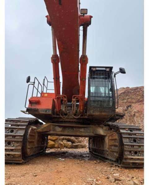Hitachi ZX670LCH-3 - Bager gusjeničar: slika Hitachi ZX670LCH-3 - Bager gusjeničar Hitachi ZX670LCH-3 - Bager gusjeničar: slika Hitachi ZX670LCH-3 - Bager gusjeničar