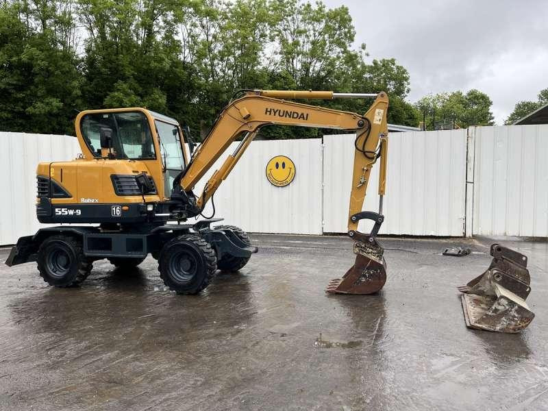 Hyundai ROBEX 55W-9 / R55W-9 - Bager na kotačima: slika Hyundai ROBEX 55W-9 / R55W-9 - Bager na kotačima Hyundai ROBEX 55W-9 / R55W-9 - Bager na kotačima: slika Hyundai ROBEX 55W-9 / R55W-9 - Bager na kotačima