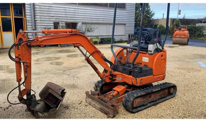 Ihi 15NX MACHINE SUISSE - Mini bager: slika Ihi 15NX MACHINE SUISSE - Mini bager Ihi 15NX MACHINE SUISSE - Mini bager: slika Ihi 15NX MACHINE SUISSE - Mini bager