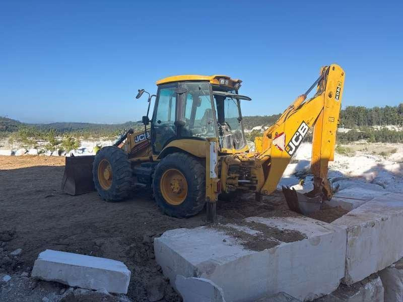 Jcb 4CX - Rovokopač-utovarivač: slika Jcb 4CX - Rovokopač-utovarivač Jcb 4CX - Rovokopač-utovarivač: slika Jcb 4CX - Rovokopač-utovarivač