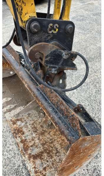 Komatsu PW98MR-11E0 - Bager na kotačima: slika Komatsu PW98MR-11E0 - Bager na kotačima Komatsu PW98MR-11E0 - Bager na kotačima: slika Komatsu PW98MR-11E0 - Bager na kotačima