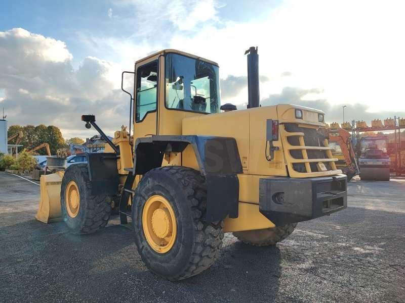 Komatsu WA270-3 - Utovarivač na kotačima: slika Komatsu WA270-3 - Utovarivač na kotačima Komatsu WA270-3 - Utovarivač na kotačima: slika Komatsu WA270-3 - Utovarivač na kotačima