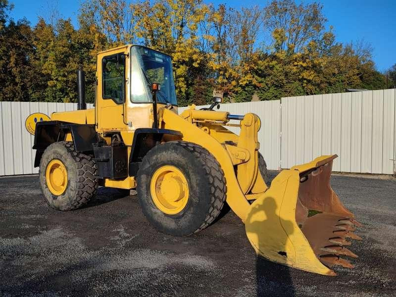 Komatsu WA270-3 - Utovarivač na kotačima: slika Komatsu WA270-3 - Utovarivač na kotačima Komatsu WA270-3 - Utovarivač na kotačima: slika Komatsu WA270-3 - Utovarivač na kotačima