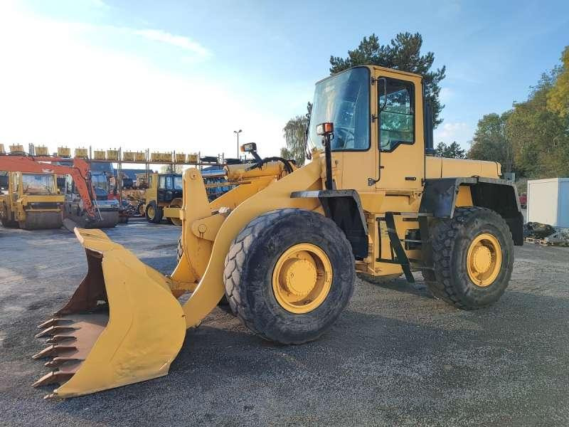 Komatsu WA270-3 - Utovarivač na kotačima: slika Komatsu WA270-3 - Utovarivač na kotačima Komatsu WA270-3 - Utovarivač na kotačima: slika Komatsu WA270-3 - Utovarivač na kotačima