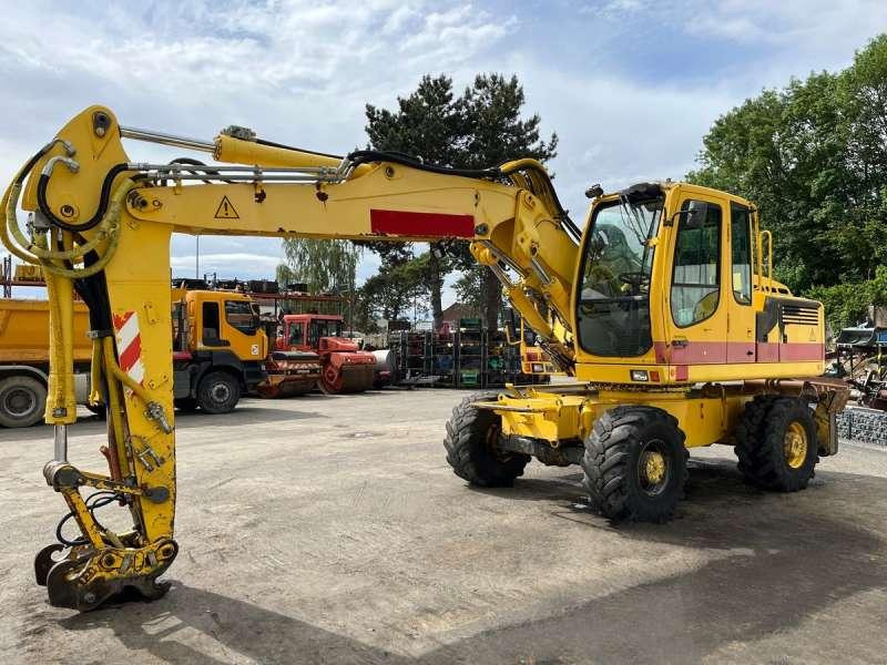 Liebherr A900 C LITRONIC - Bager na kotačima: slika Liebherr A900 C LITRONIC - Bager na kotačima Liebherr A900 C LITRONIC - Bager na kotačima: slika Liebherr A900 C LITRONIC - Bager na kotačima