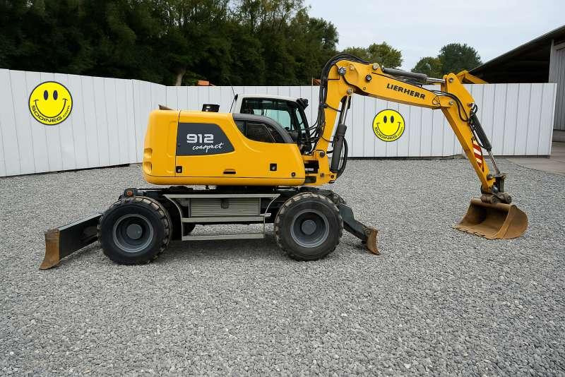 Liebherr A912 COMPACT - Bager na kotačima: slika Liebherr A912 COMPACT - Bager na kotačima Liebherr A912 COMPACT - Bager na kotačima: slika Liebherr A912 COMPACT - Bager na kotačima