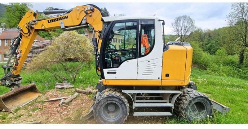 Liebherr A912 COMPACT - Bager na kotačima: slika Liebherr A912 COMPACT - Bager na kotačima Liebherr A912 COMPACT - Bager na kotačima: slika Liebherr A912 COMPACT - Bager na kotačima