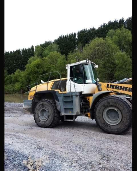 Liebherr L566 - Utovarivač na kotačima: slika Liebherr L566 - Utovarivač na kotačima Liebherr L566 - Utovarivač na kotačima: slika Liebherr L566 - Utovarivač na kotačima