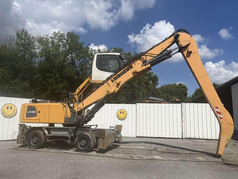 Liebherr LH30M LITRONIC - Stroj za rukovanje otpadom: slika Liebherr LH30M LITRONIC - Stroj za rukovanje otpadom Liebherr LH30M LITRONIC - Stroj za rukovanje otpadom: slika Liebherr LH30M LITRONIC - Stroj za rukovanje otpadom