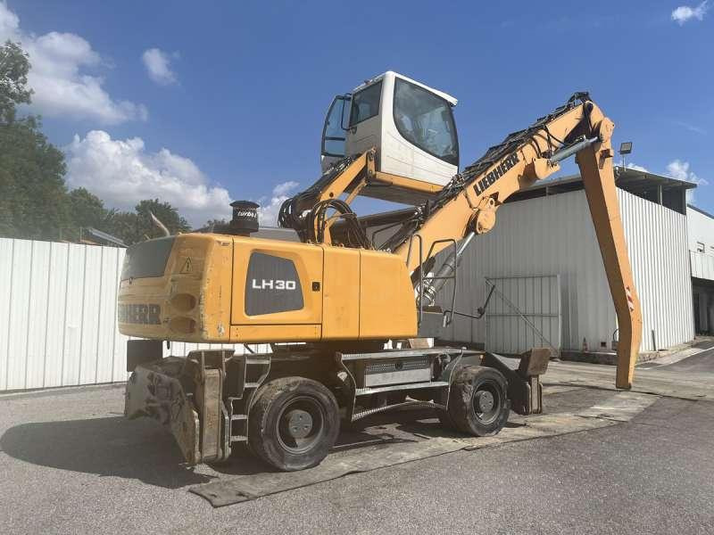 Liebherr LH30M LITRONIC - Stroj za rukovanje otpadom: slika Liebherr LH30M LITRONIC - Stroj za rukovanje otpadom Liebherr LH30M LITRONIC - Stroj za rukovanje otpadom: slika Liebherr LH30M LITRONIC - Stroj za rukovanje otpadom