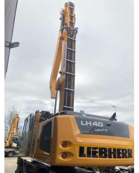 Liebherr LH40 M LITRONIC - Stroj za rukovanje otpadom: slika Liebherr LH40 M LITRONIC - Stroj za rukovanje otpadom Liebherr LH40 M LITRONIC - Stroj za rukovanje otpadom: slika Liebherr LH40 M LITRONIC - Stroj za rukovanje otpadom