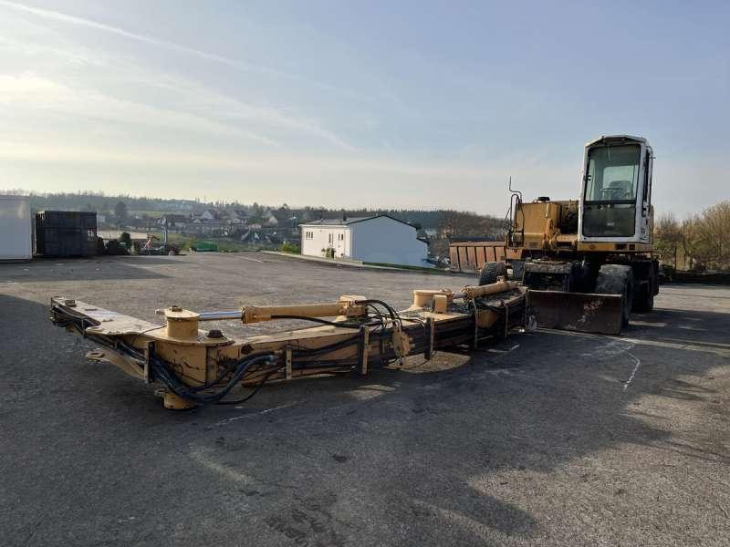 Liebherr Pelle sur Pneus A316 - POUR PIECES - Bager na kotačima: slika Liebherr Pelle sur Pneus A316 - POUR PIECES - Bager na kotačima Liebherr Pelle sur Pneus A316 - POUR PIECES - Bager na kotačima: slika Liebherr Pelle sur Pneus A316 - POUR PIECES - Bager na kotačima