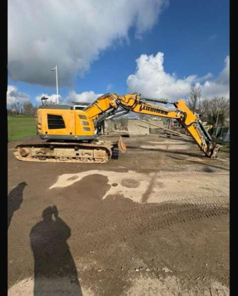 Liebherr R926 COMPACT - Bager gusjeničar: slika Liebherr R926 COMPACT - Bager gusjeničar Liebherr R926 COMPACT - Bager gusjeničar: slika Liebherr R926 COMPACT - Bager gusjeničar