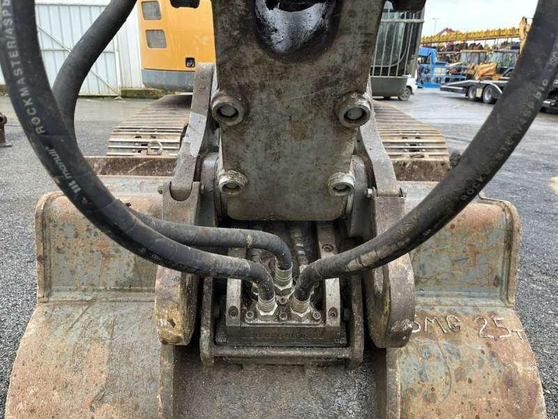 Bager gusjeničar Liebherr R926 COMPACT: slika Bager gusjeničar Liebherr R926 COMPACT Bager gusjeničar Liebherr R926 COMPACT: slika Bager gusjeničar Liebherr R926 COMPACT