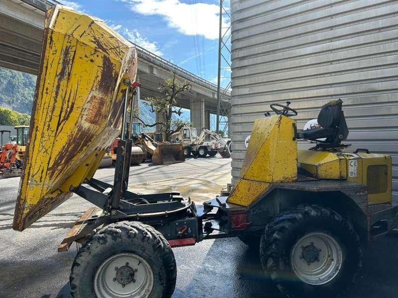 MBA 2035BR - Mini istovarivač: slika MBA 2035BR - Mini istovarivač MBA 2035BR - Mini istovarivač: slika MBA 2035BR - Mini istovarivač