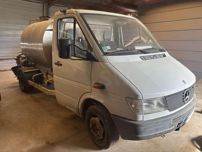 Mercedes 410 A EMULSION + TREMI GRAVILLON - Šprica za emulziju: slika Mercedes 410 A EMULSION + TREMI GRAVILLON - Šprica za emulziju Mercedes 410 A EMULSION + TREMI GRAVILLON - Šprica za emulziju: slika Mercedes 410 A EMULSION + TREMI GRAVILLON - Šprica za emulziju