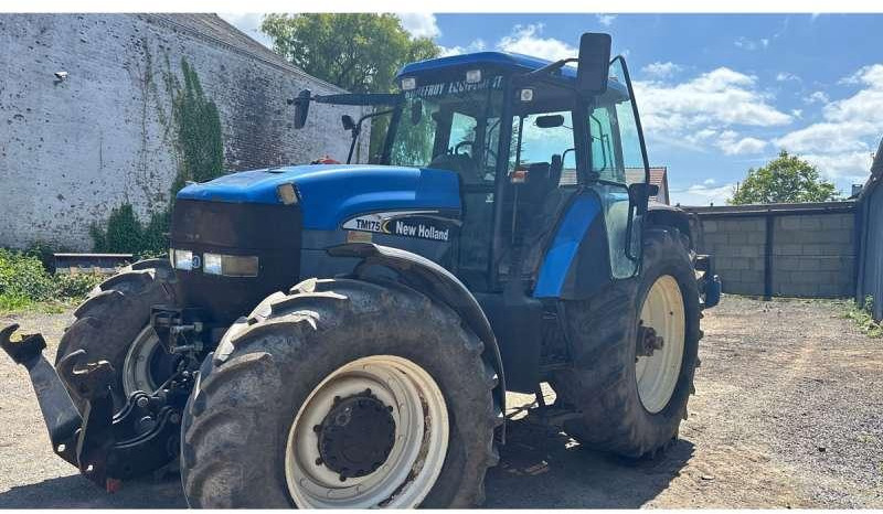 New Holland TM175 - Traktor: slika New Holland TM175 - Traktor New Holland TM175 - Traktor: slika New Holland TM175 - Traktor