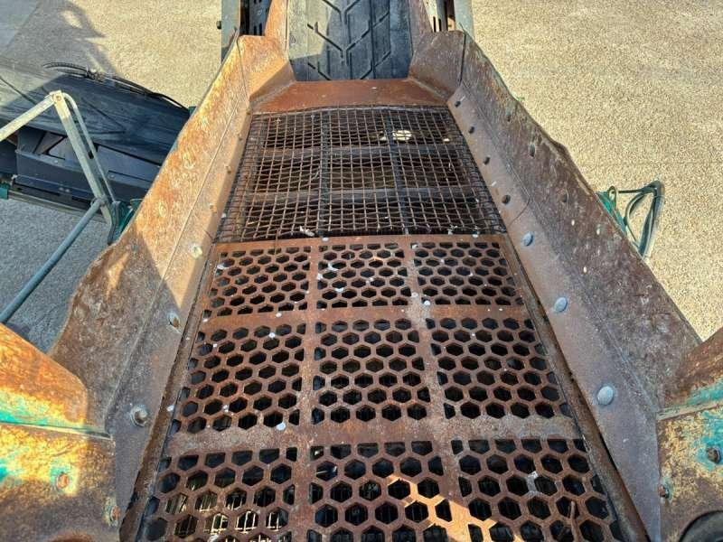 Screener Powerscreen Warrior 800: slika Screener Powerscreen Warrior 800