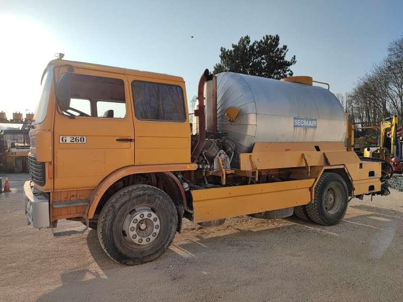Renault G260 - Šprica za emulziju: slika Renault G260 - Šprica za emulziju Renault G260 - Šprica za emulziju: slika Renault G260 - Šprica za emulziju