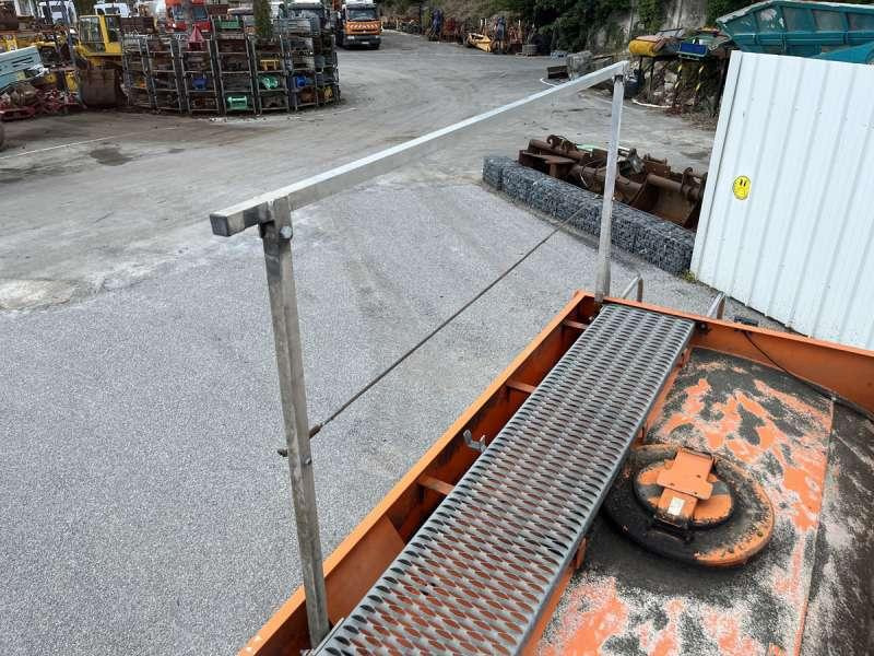 Kamion cisterna Renault MIDLUM 180 DCI: slika Kamion cisterna Renault MIDLUM 180 DCI Kamion cisterna Renault MIDLUM 180 DCI: slika Kamion cisterna Renault MIDLUM 180 DCI