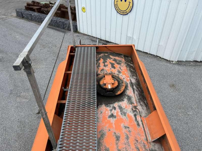 Kamion cisterna Renault MIDLUM 180 DCI: slika Kamion cisterna Renault MIDLUM 180 DCI Kamion cisterna Renault MIDLUM 180 DCI: slika Kamion cisterna Renault MIDLUM 180 DCI