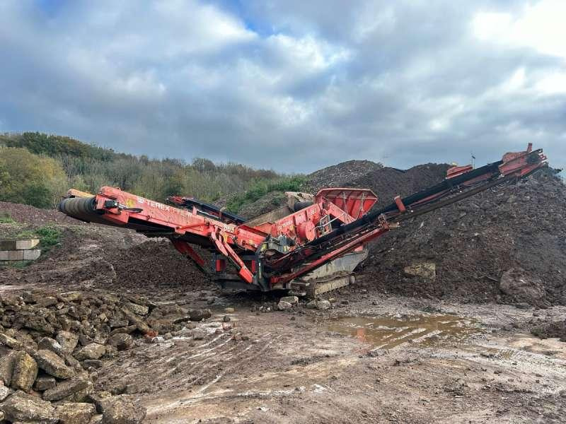 Terex FINLAY 863 - Screener: slika Terex FINLAY 863 - Screener Terex FINLAY 863 - Screener: slika Terex FINLAY 863 - Screener