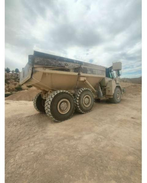 Terex TA30 - Zglobni istovarivač: slika Terex TA30 - Zglobni istovarivač Terex TA30 - Zglobni istovarivač: slika Terex TA30 - Zglobni istovarivač