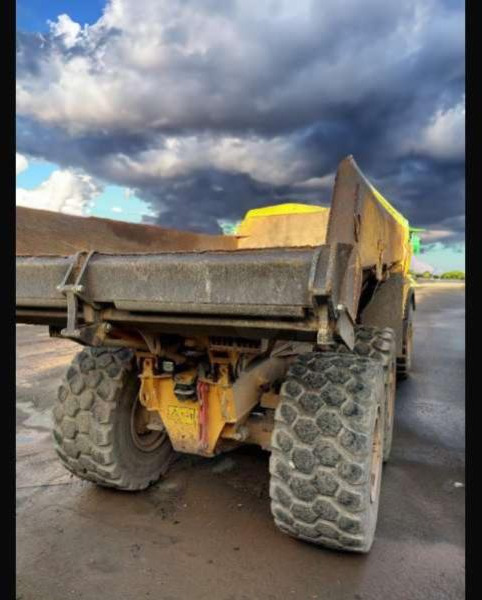 Volvo A30G - Zglobni istovarivač: slika Volvo A30G - Zglobni istovarivač Volvo A30G - Zglobni istovarivač: slika Volvo A30G - Zglobni istovarivač