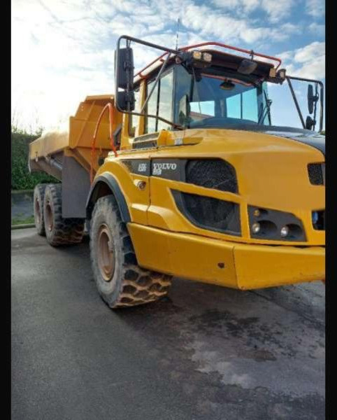 Volvo A30G - Zglobni istovarivač: slika Volvo A30G - Zglobni istovarivač Volvo A30G - Zglobni istovarivač: slika Volvo A30G - Zglobni istovarivač