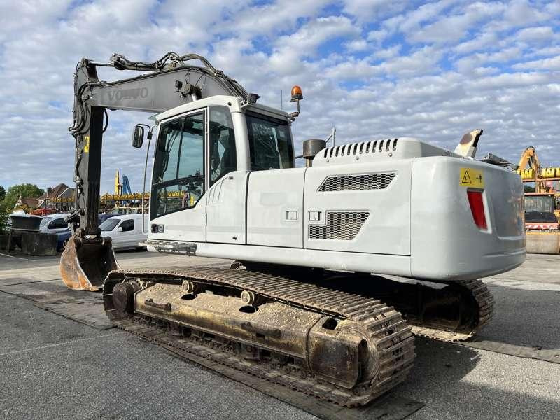 Volvo EC220DL - Bager gusjeničar: slika Volvo EC220DL - Bager gusjeničar Volvo EC220DL - Bager gusjeničar: slika Volvo EC220DL - Bager gusjeničar