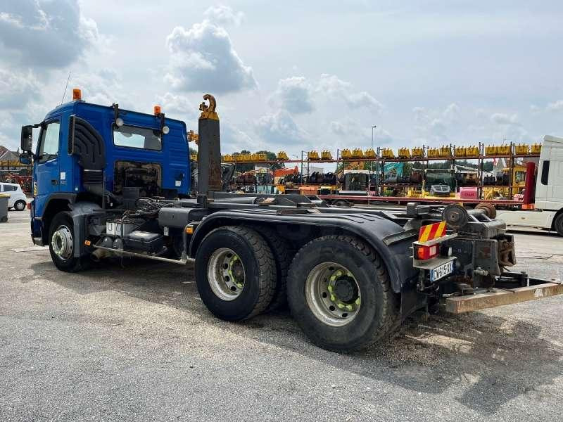 Volvo FM12 - 340 - Kamion s kukastom dizalicom: slika Volvo FM12 - 340 - Kamion s kukastom dizalicom Volvo FM12 - 340 - Kamion s kukastom dizalicom: slika Volvo FM12 - 340 - Kamion s kukastom dizalicom